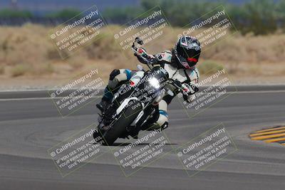 media/Sep-11-2022-SoCal Trackdays (Sun) [[81b7e951af]]/Turn 16 (945am)/